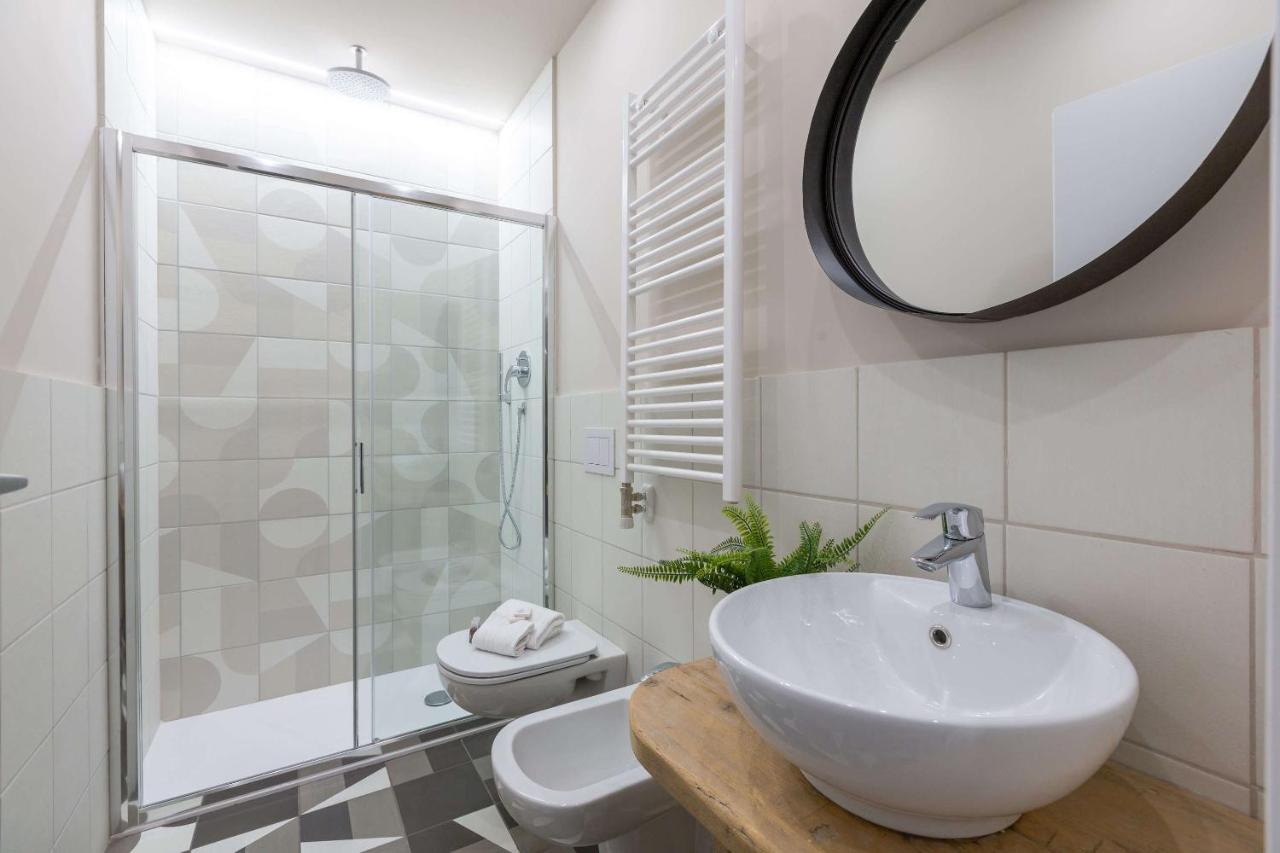 Mou43 -Loreto-Duomo- Urban House - Luxury Milánó Kültér fotó